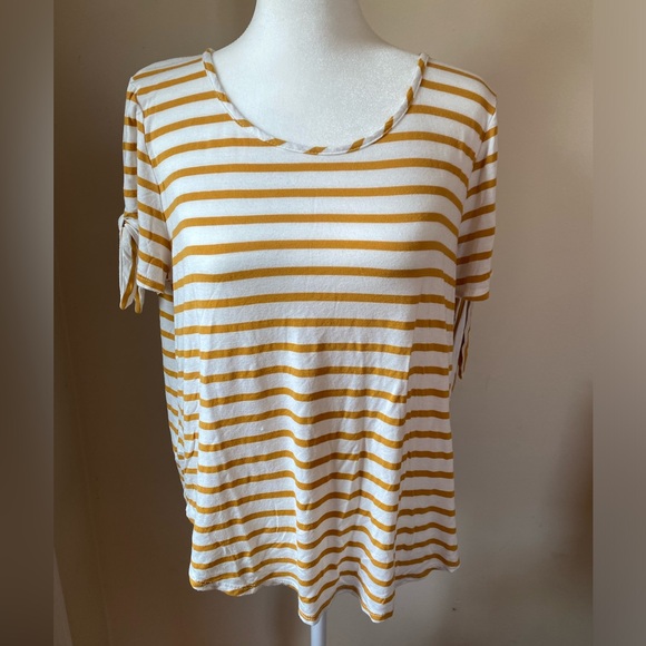 Green Envelope Tops - !!LAST CHANCE!! Green Envelope Shirt - Size L